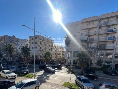 JEPET ME QIRA SUPER APARTAMENT 2+1 TEK URA E DAJLANIT!