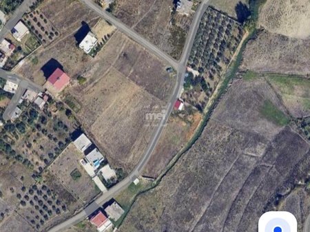 SHITET 700 M2 TOKË ARË NË ARAPAJ