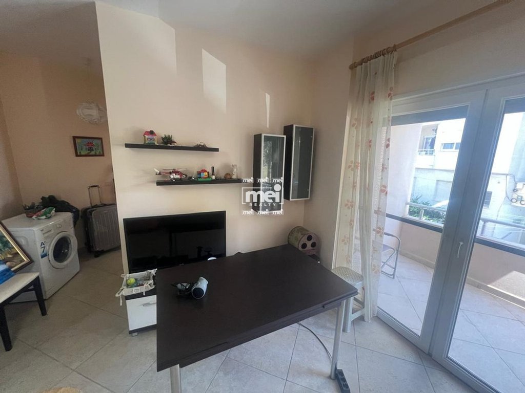 JEPET ME QIRA APARTAMENT 1+1 TEK SHKEMBI I KAVAJES!