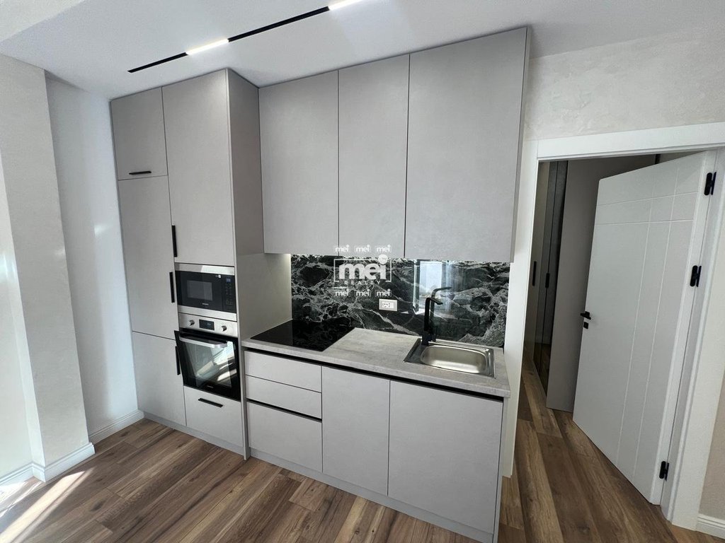 JEPET ME QIRA SUPER APARTAMENT 2+1 TEK URA E DAJLANIT!