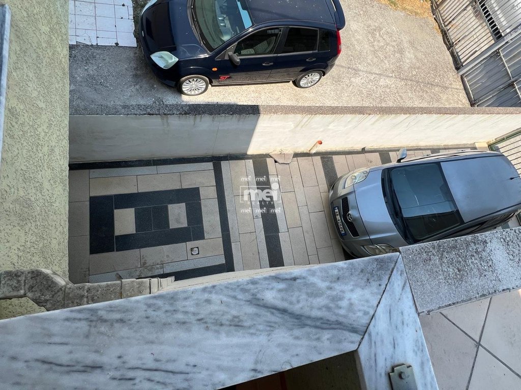 JEPET ME QIRA APARTAMENT 2+1+2+POST PARKIMI ,PRANE KRYQIT TE KUQ!