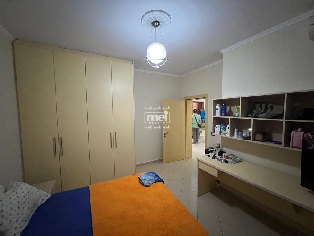 JEPET ME QIRA APARTAMENT 2+1+2+POST PARKIMI ,PRANE KRYQIT TE KUQ!