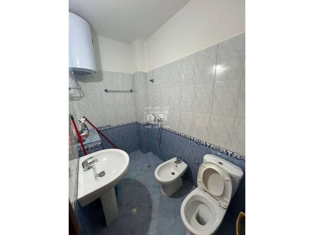 JEPET ME QIRA APARTAMENT 1+1 TE ISH FABRIKA E AKULLIT!