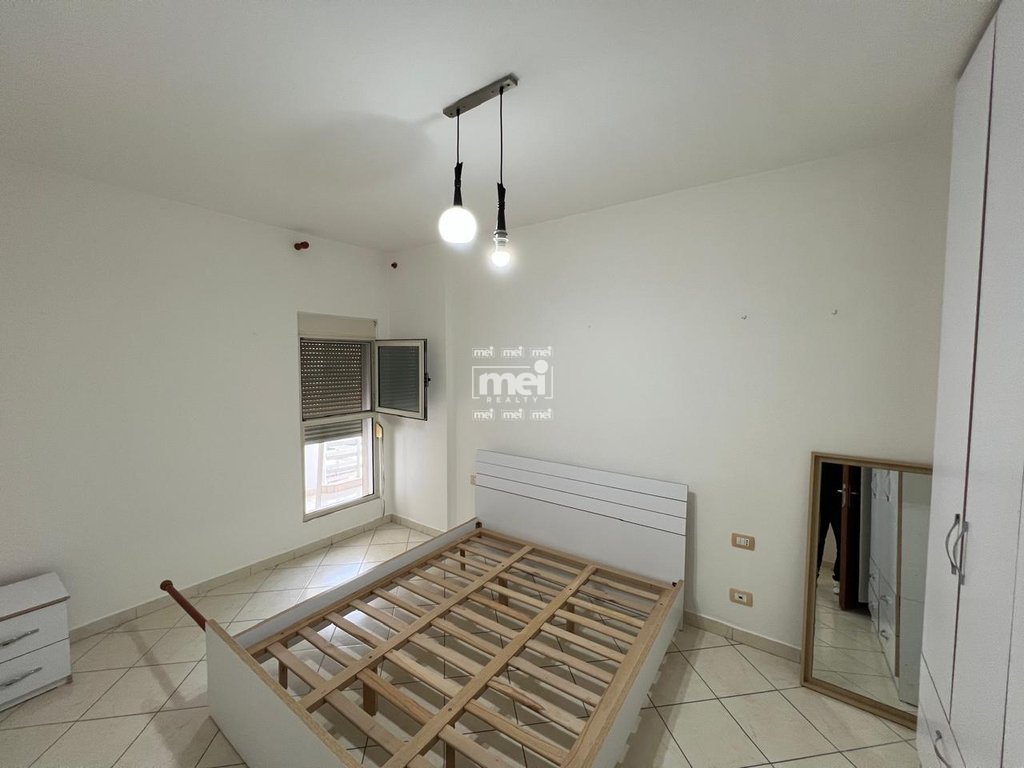 JEPET ME QIRA APARTAMENT 1+1 TE ISH FABRIKA E AKULLIT!