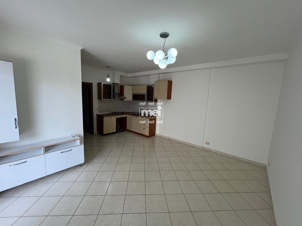 JEPET ME QIRA APARTAMENT 1+1 TE ISH FABRIKA E AKULLIT!