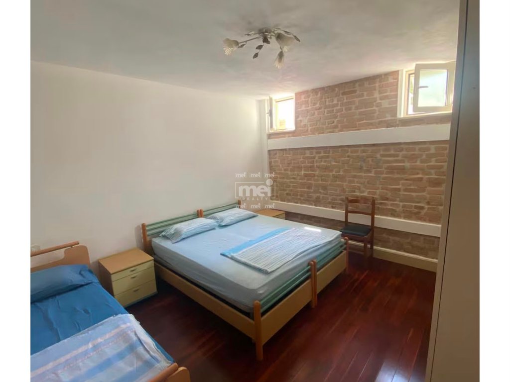 JEPET ME QIRA APARTAMENT 2+1 ME OBORR & PARKIM – VOLLGA!