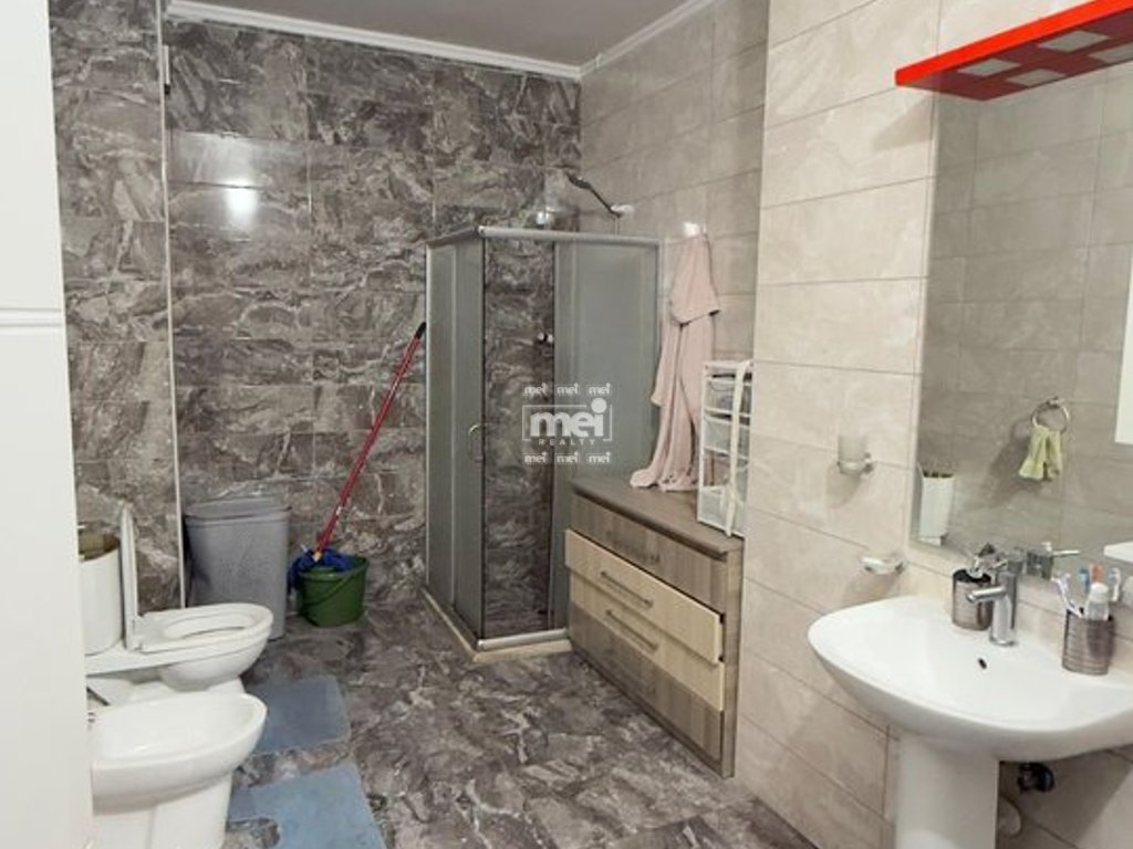 SHITET APARTAMENT 2+1 NE QENDER!