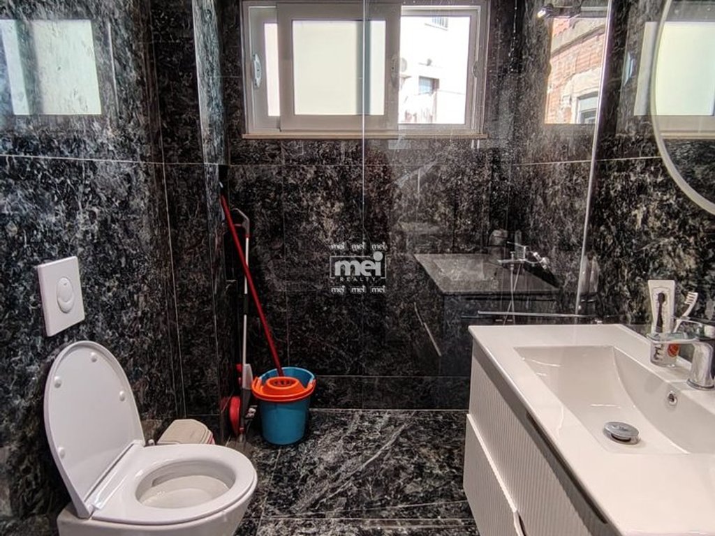 SHITET APARTAMENT 2+1 PRANE UJESJELLESIT!