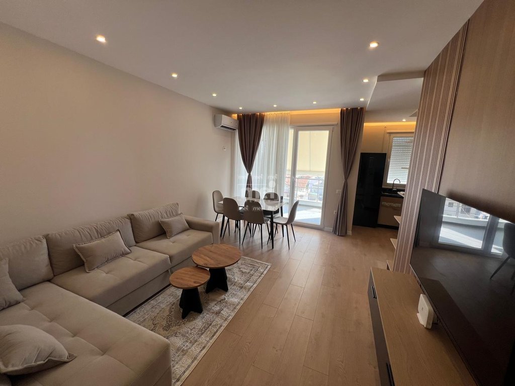 JEPET ME QIRA SUPER APARTAMENT 2+1 TEK URA E DAJLANIT!