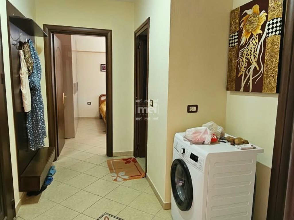 JEPET ME QIRA APARTAMENT 1+1 TEK SHESHI PRANVERA!