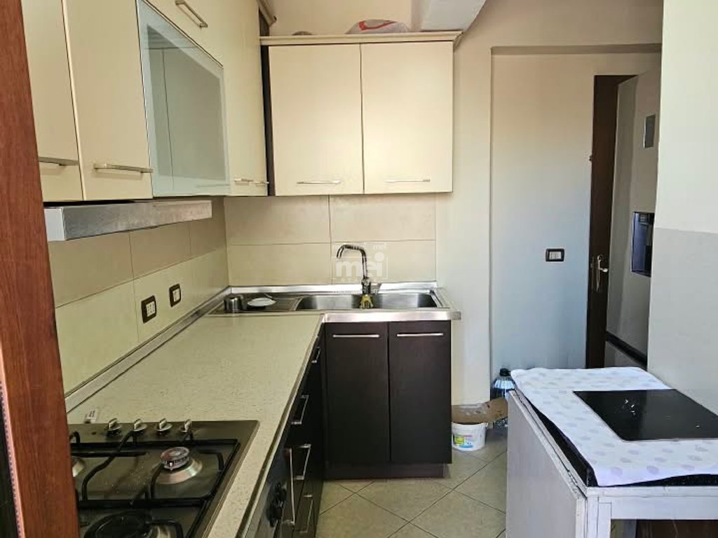 JEPET ME QIRA APARTAMENT 1+1 TEK SHESHI PRANVERA!