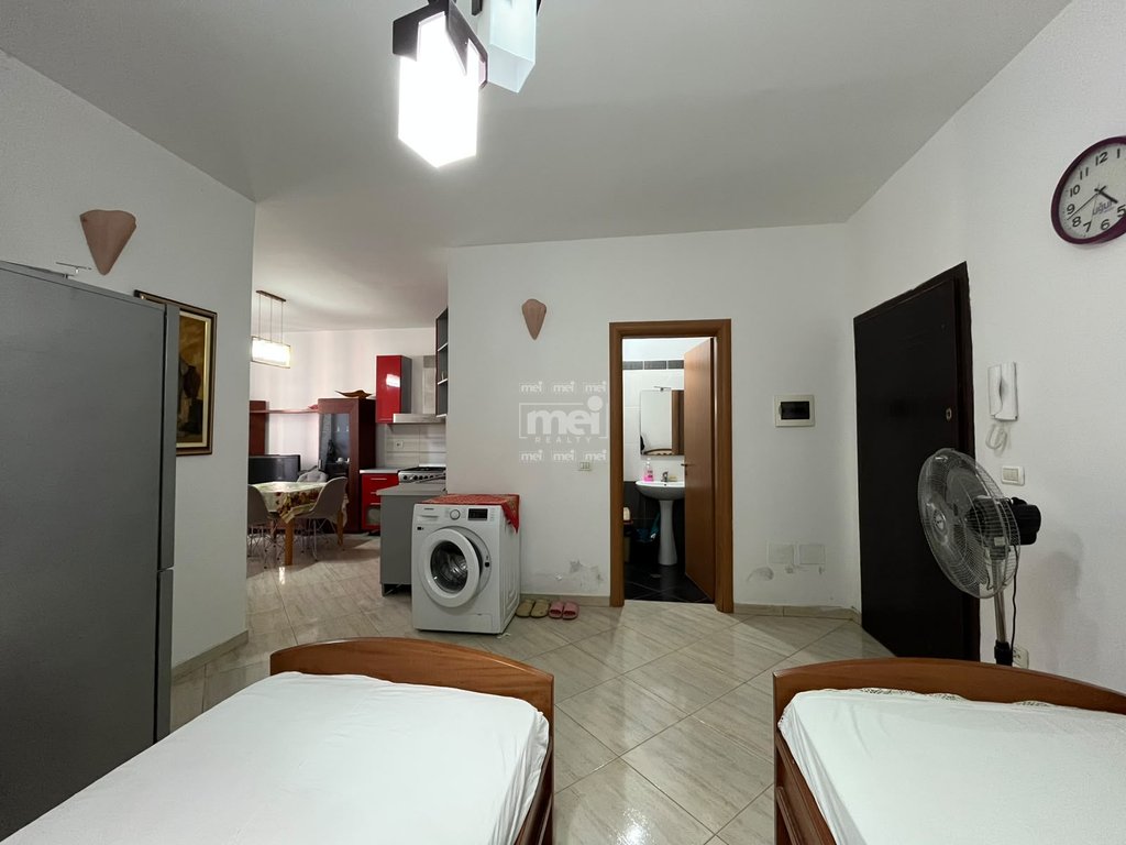 JEPET ME QIRA APARTAMENT 1+1,NE PLAZH!