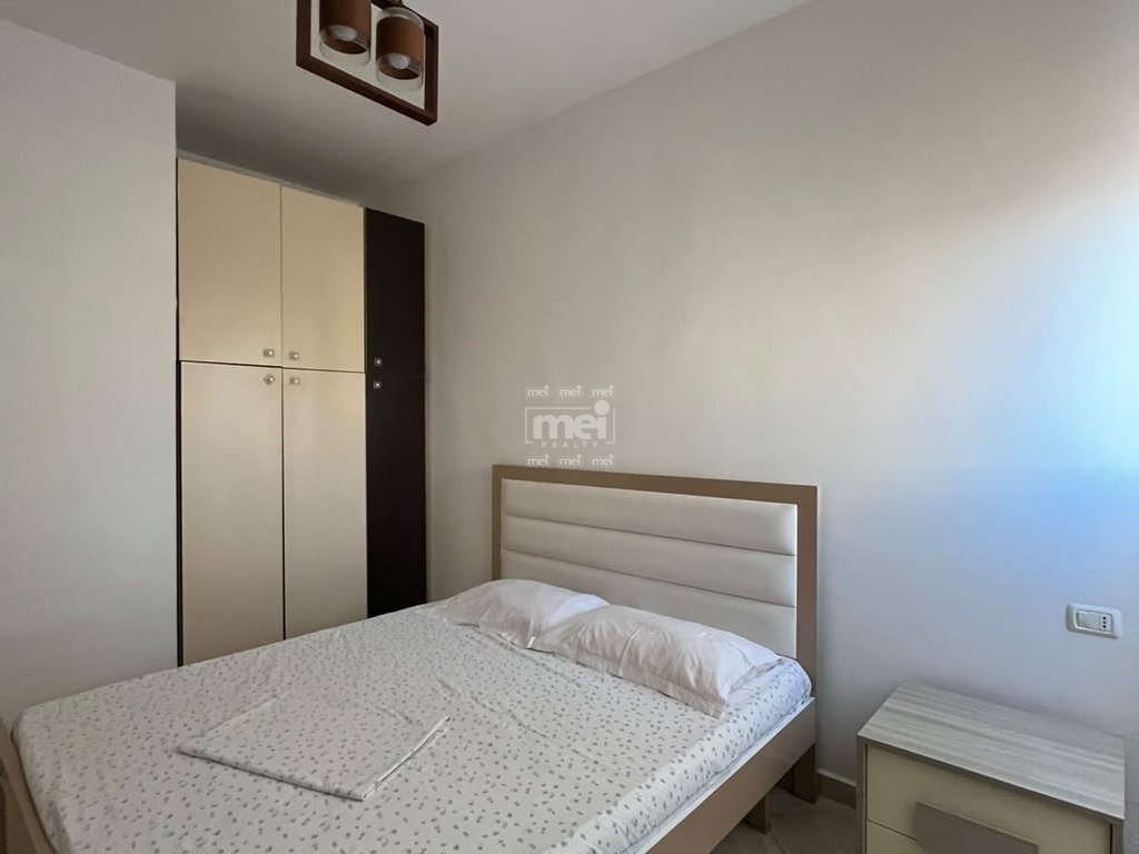 JEPET ME QIRA APARTAMENT 1+1,NE PLAZH!