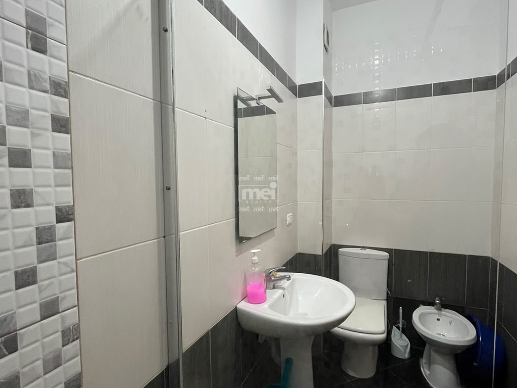 JEPET ME QIRA APARTAMENT 1+1,NE PLAZH!