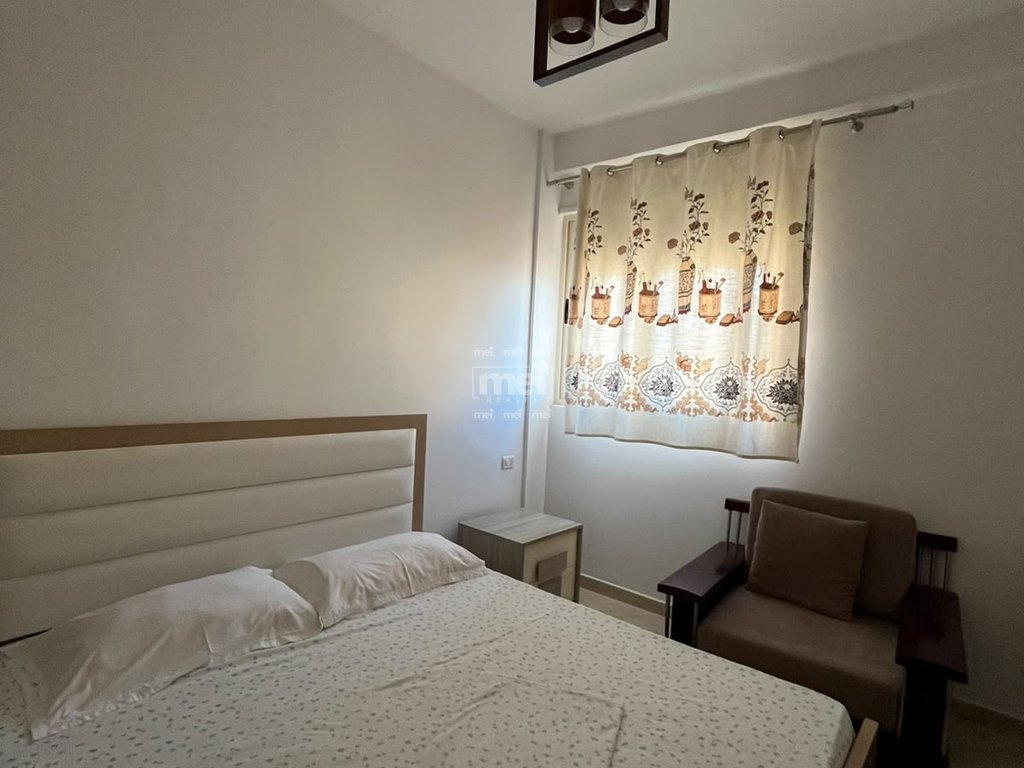 JEPET ME QIRA APARTAMENT 1+1,NE PLAZH!
