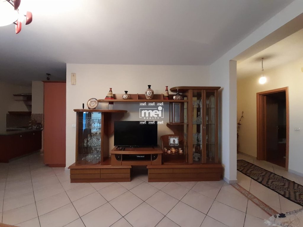 JEPET ME QIRA APARTAMENT 2+1 NE VOLLGA!