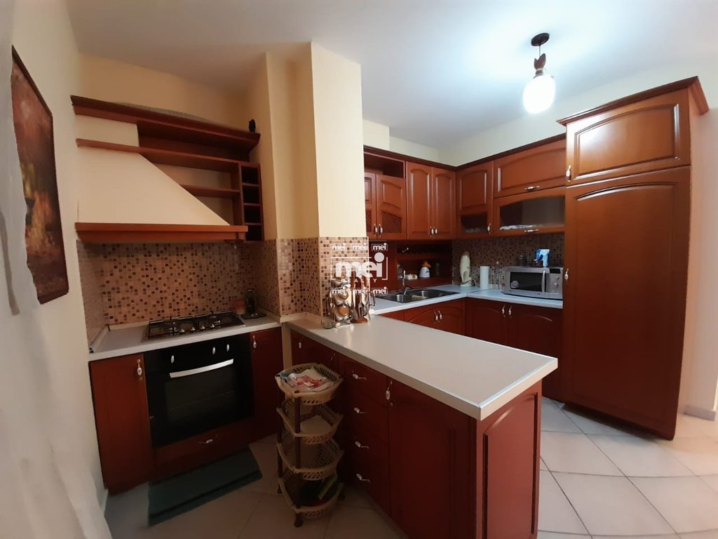 JEPET ME QIRA APARTAMENT 2+1 NE VOLLGA!