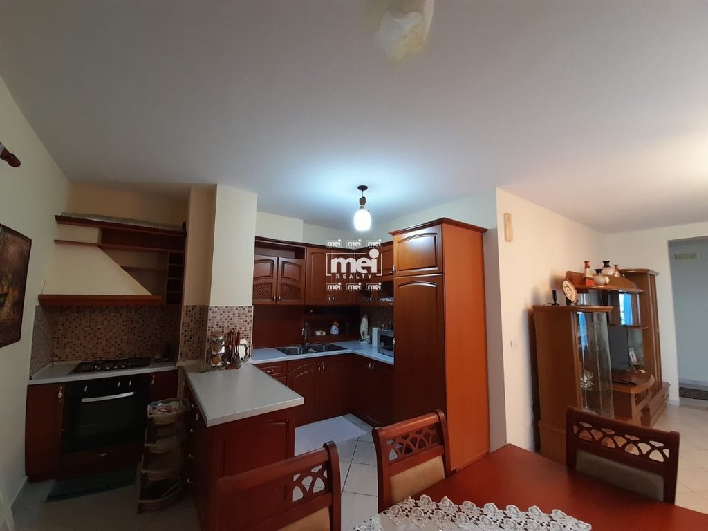 JEPET ME QIRA APARTAMENT 2+1 NE VOLLGA!
