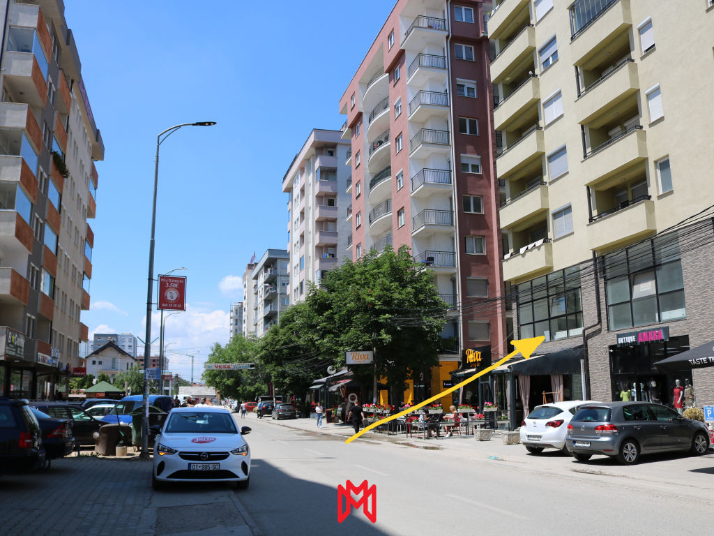 Lokali 160m² në Fushë Kosovë. Metropol Real Estate