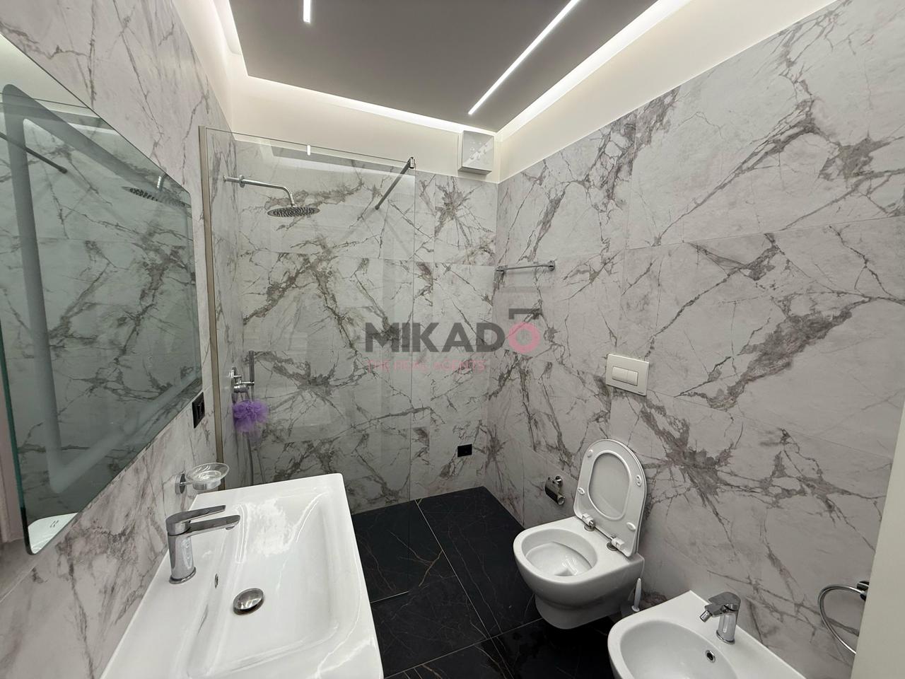 Affittasi appartamento 2+1+2 con 1 posto auto presso Residenca Sofia, TEG!