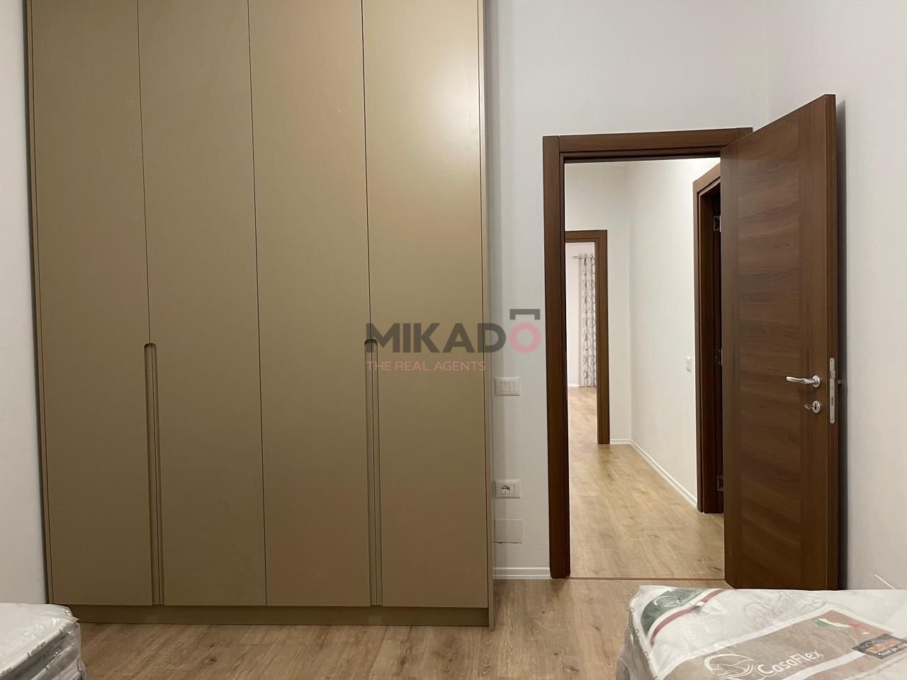 Jepet me qira apartament 2+1+2 tek Kompleksi Arlis, Farmacia 10!