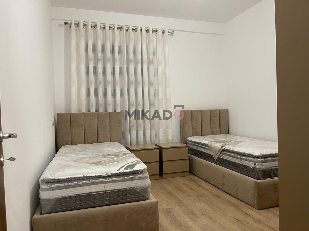 Jepet me qira apartament 2+1+2 tek Kompleksi Arlis, Farmacia 10!