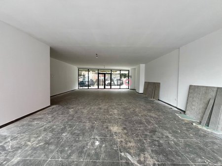Commercial Space for Rent at Arlis Complex, Pharmacy 10!