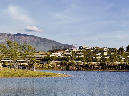 Shitet Apartament 3+1+2 tek Farka Lake Front Residence, Liqeni i Farkes!