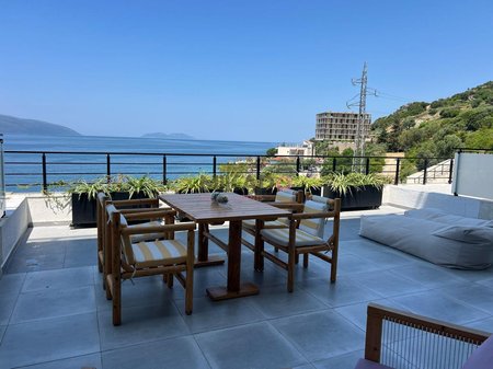 1+1 Apartment with veranda for sale in Radhime!