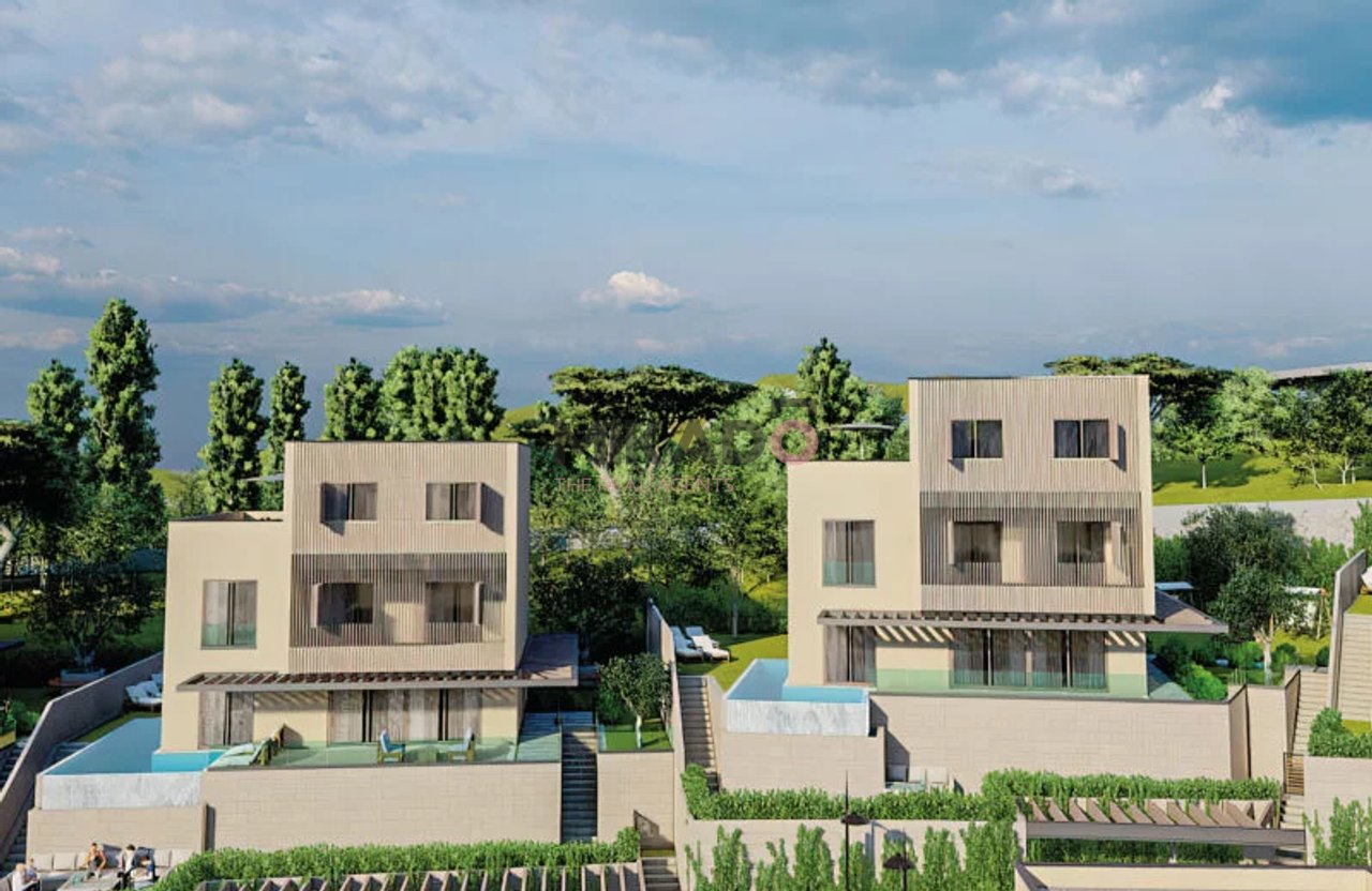 Villa for sale at Swan Lake Residence!