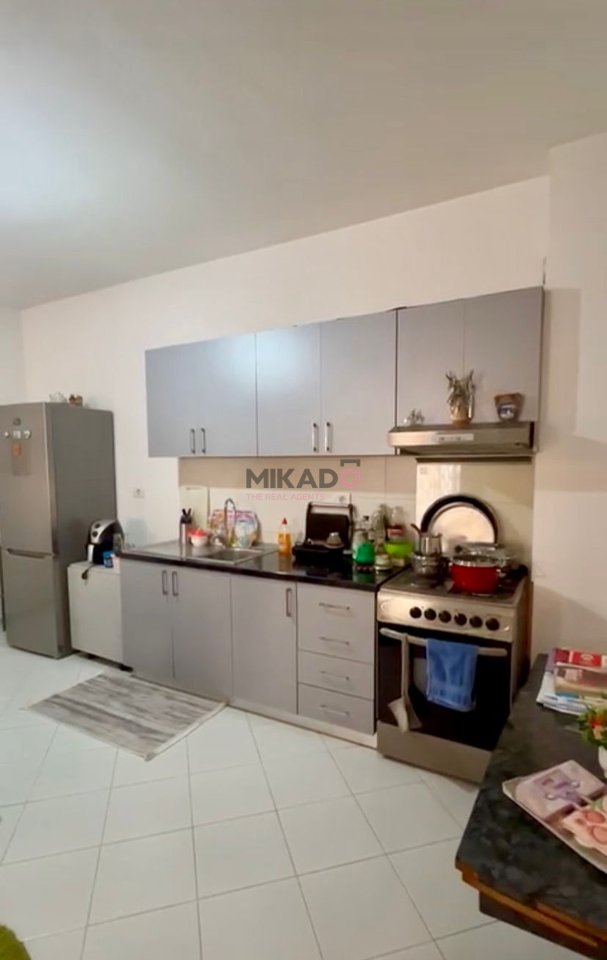 Shitet apartament 2+1 ne Yzberisht!