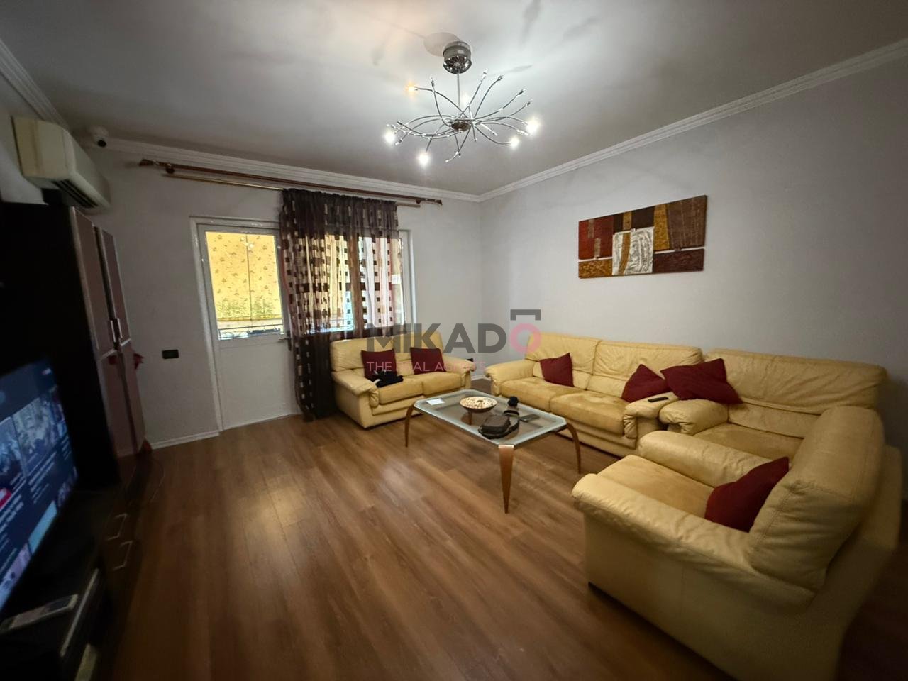Shitet Apartament 2+1 ne Bllok!