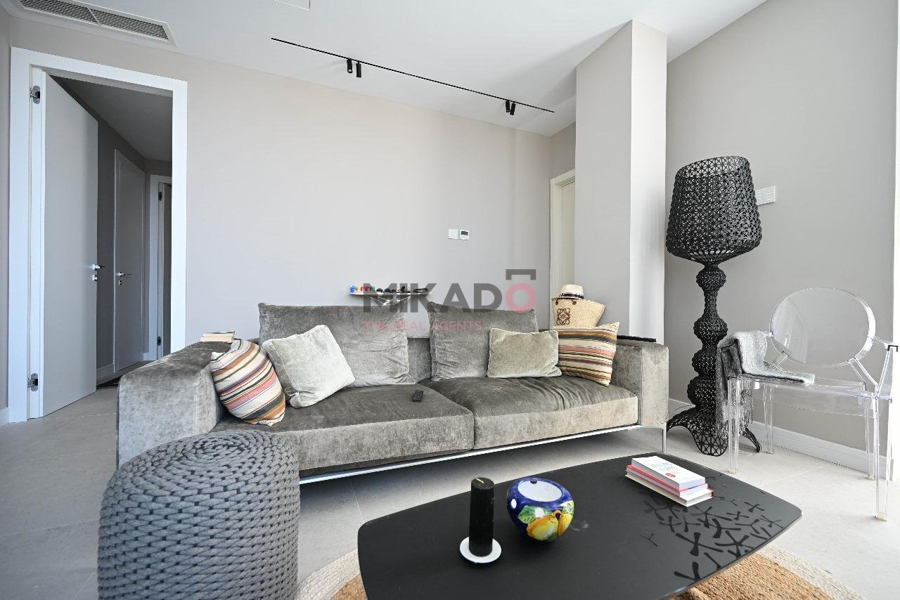 VENDESI APPARTAMENTO LUSSUOSO 2+1 CON 1 POSTO AUTO A GREEN COAST, PALASË