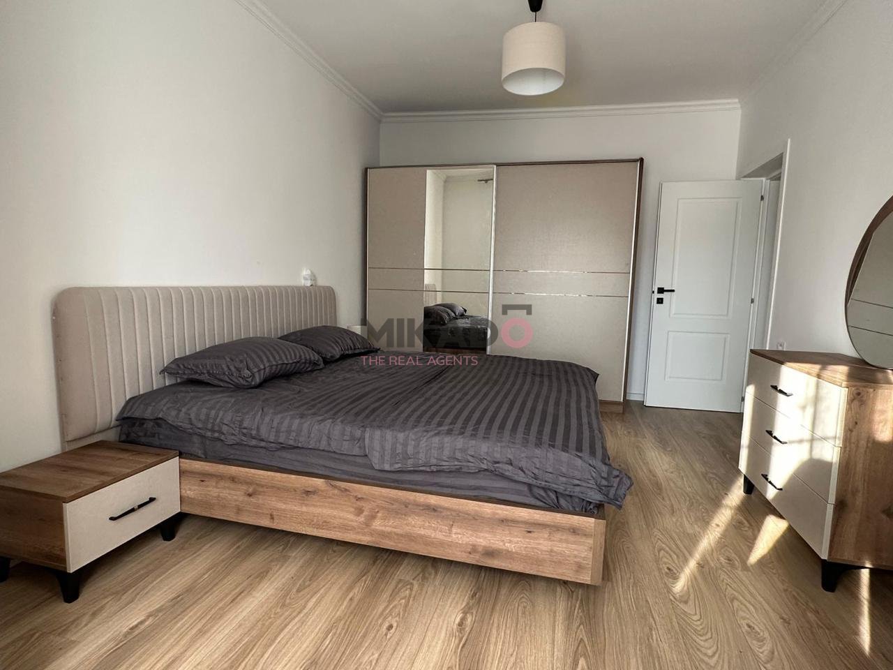 Shitet Apartament 1+1 tek Myslym Shyri!