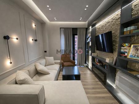 Jepet Apartament 1+1 me qira – Square 21 !