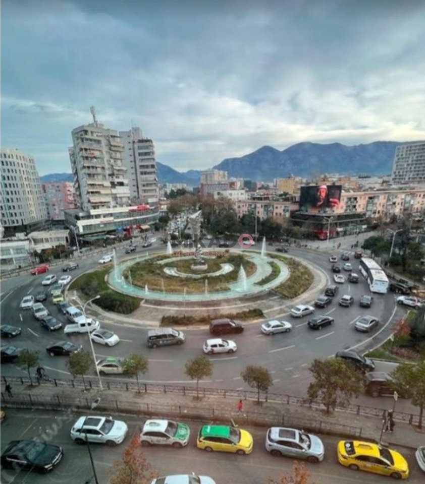 Jepet Ambient me Qira tek Zogu Zi!