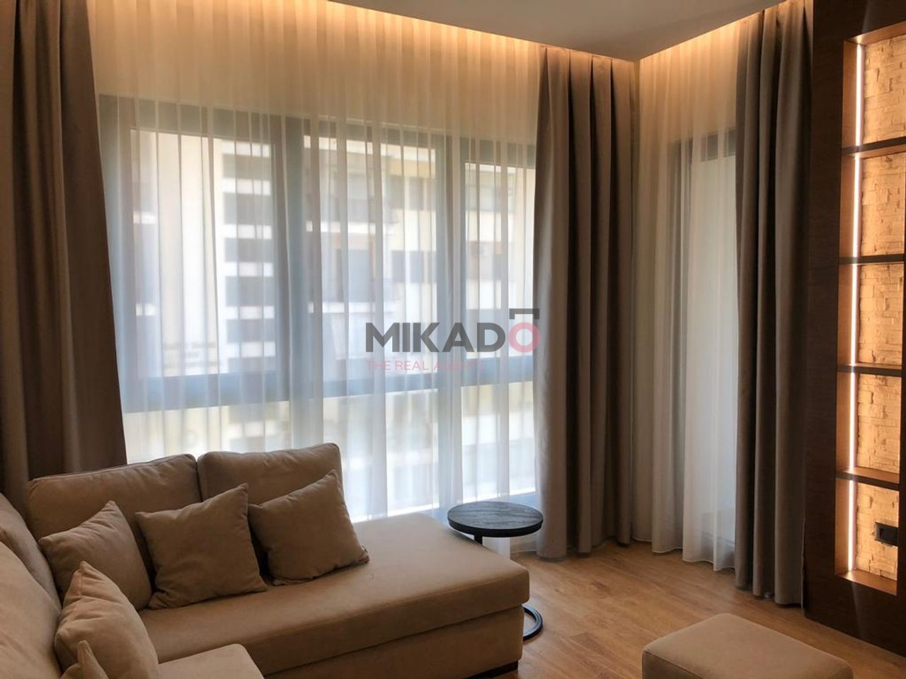 Jepet Apartament 1+1 me qira – Square 21 !