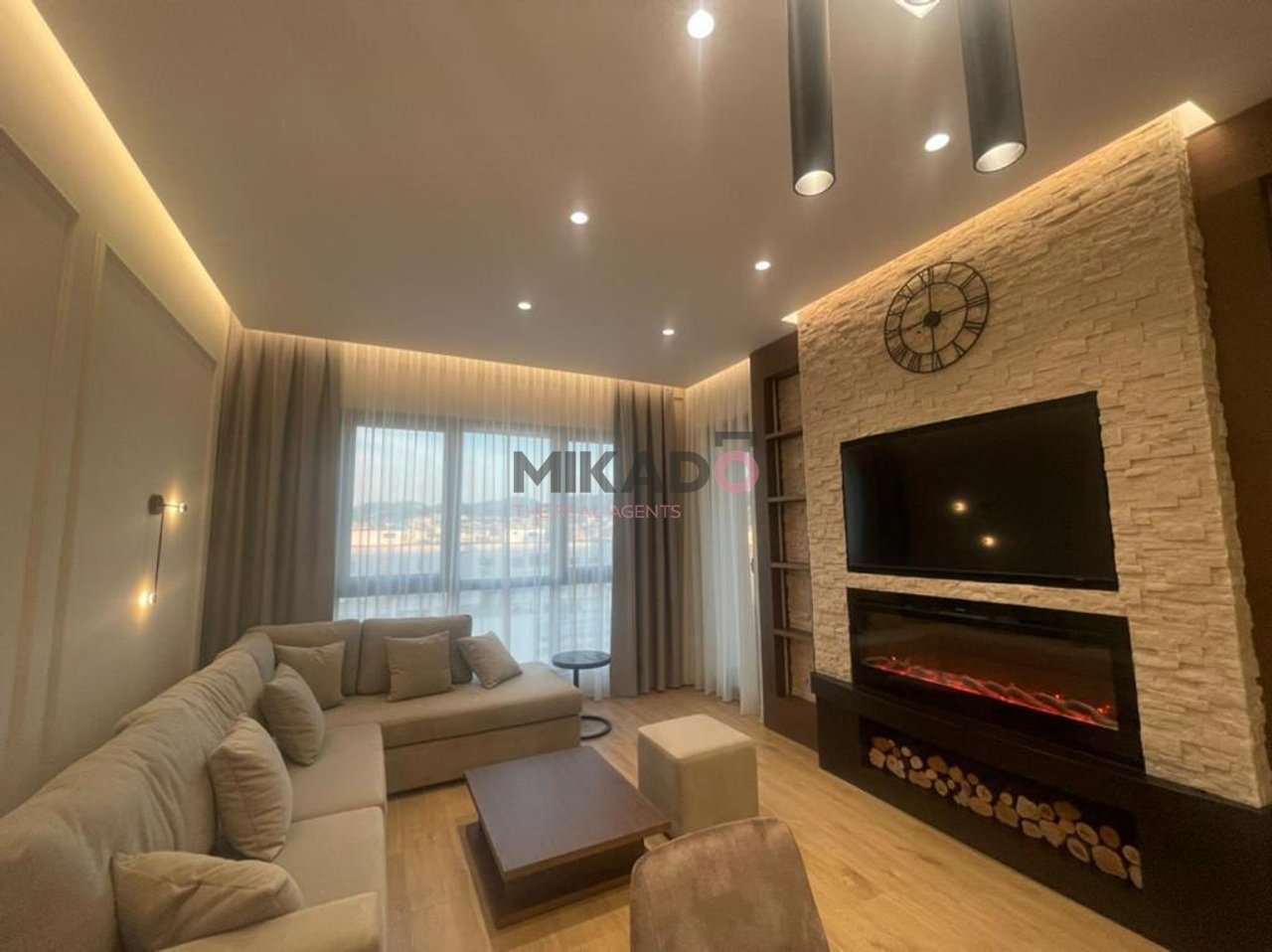 Jepet Apartament 1+1 me qira – Square 21 !