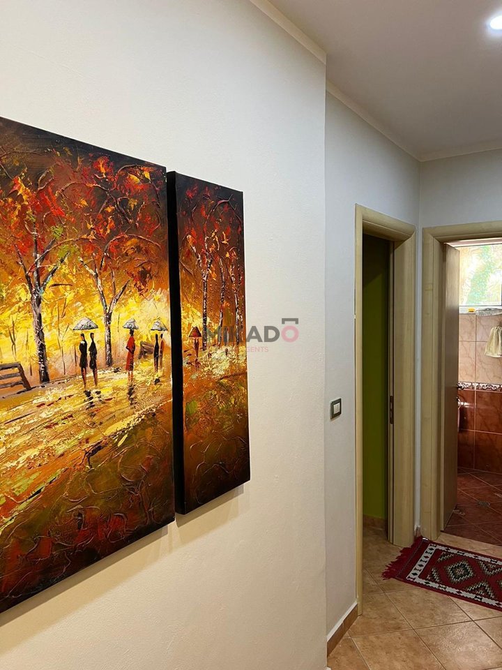 Shitet Apartament 2+1 tek Mali Robit!