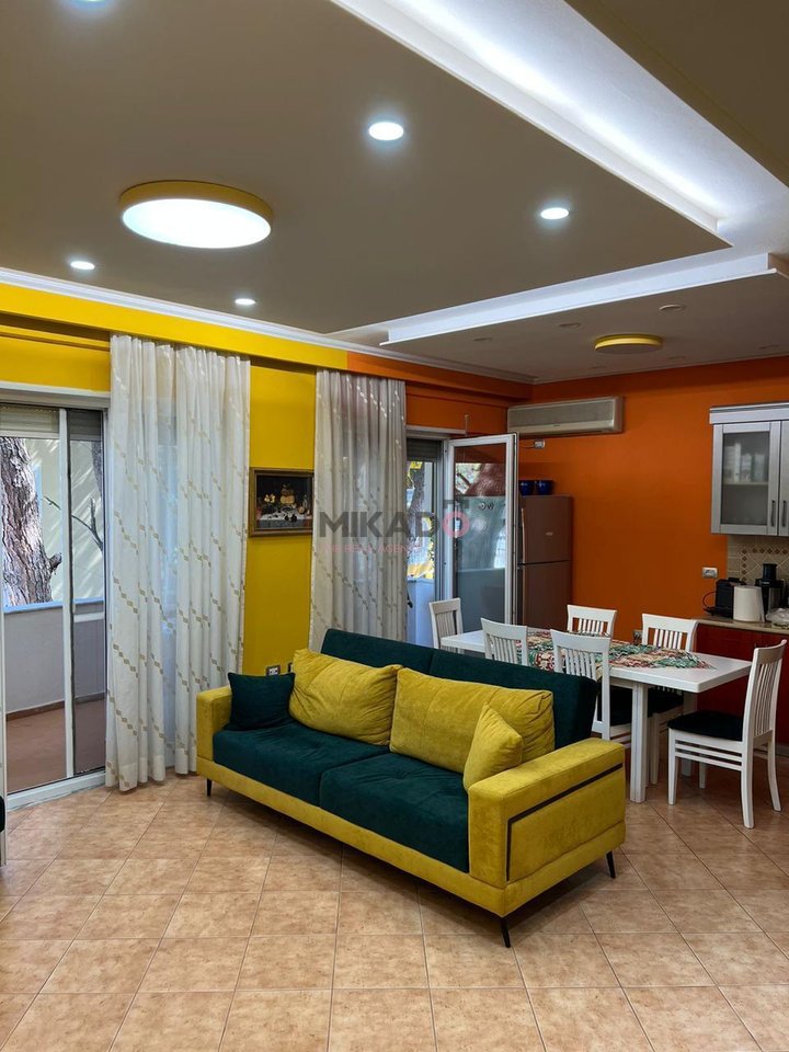 Shitet Apartament 2+1 tek Mali Robit!