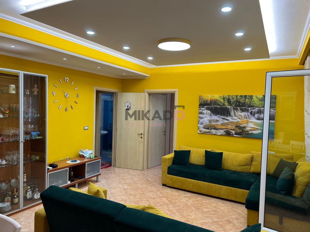 Shitet Apartament 2+1 tek Mali Robit!