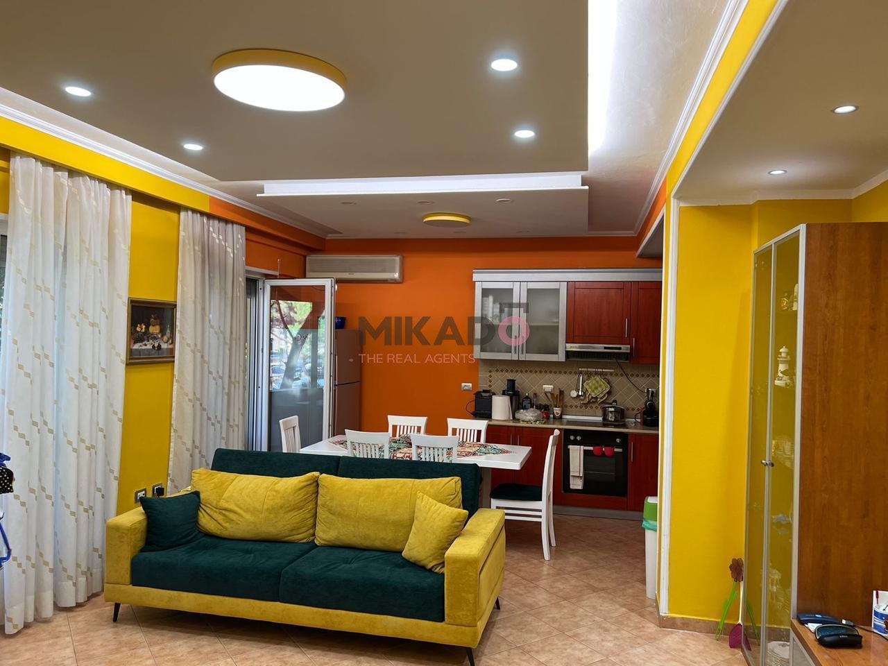 Shitet Apartament 2+1 tek Mali Robit!