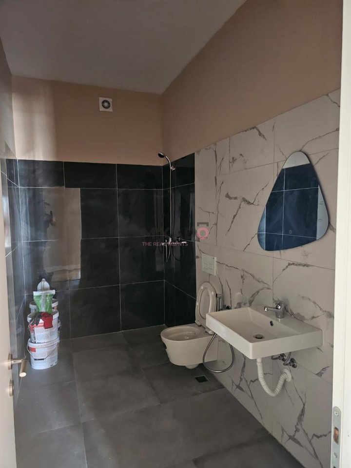Shitet Apartament 1+1 - Rezidenca “Porta Tirana e Re” !