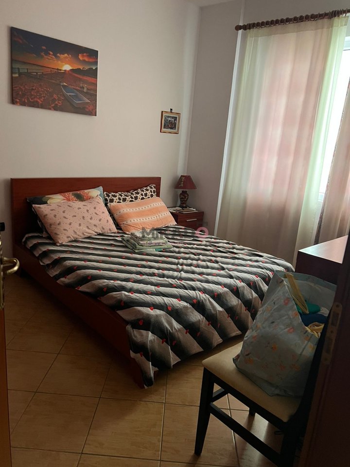 Shitet Apartament 1+1 - Shengjin !