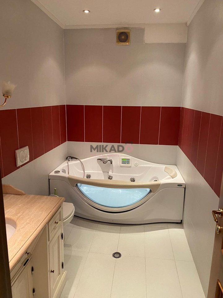 Apartment 3+1+2 for Sale - Komuna e Parisit!