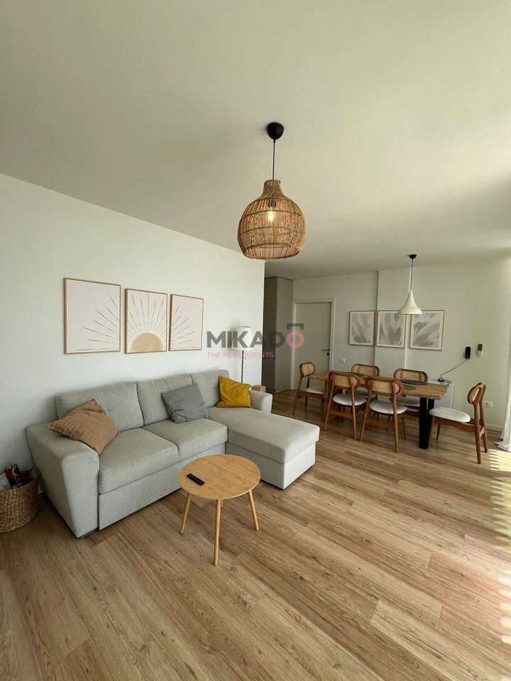 Shitet Apartament 2+1 ne Green Coast!