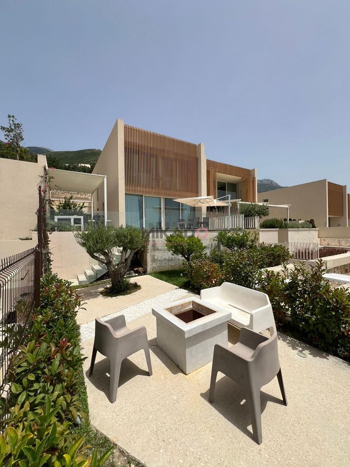 Shitet Apartament 2+1 ne Green Coast!