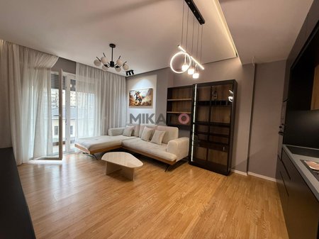 Jepet me Qira Apartament 2+1 ne Qender!
