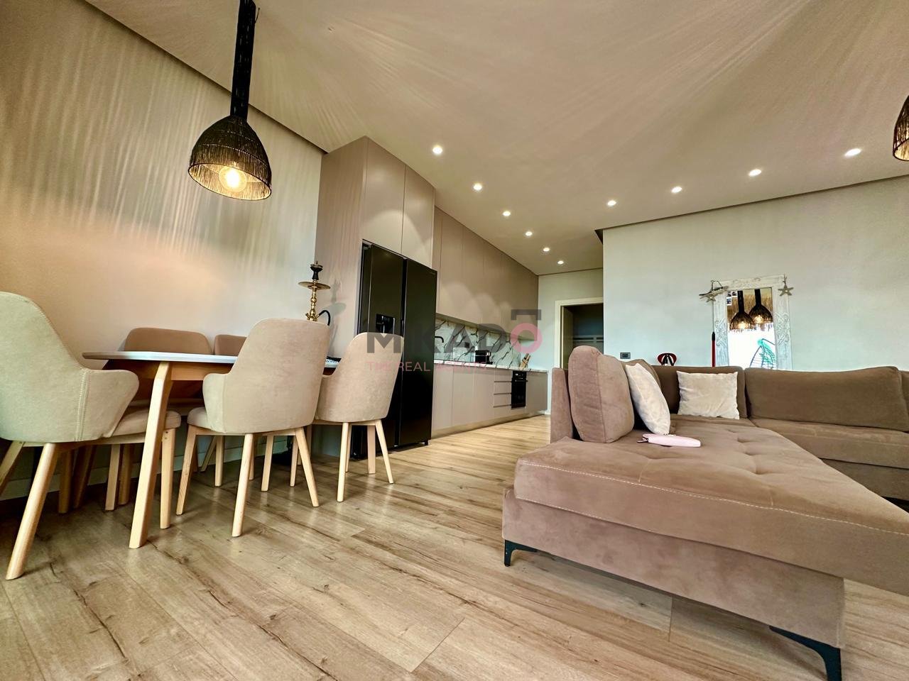 Shitet Apartament 1+1 ne Green Coast, Palase!