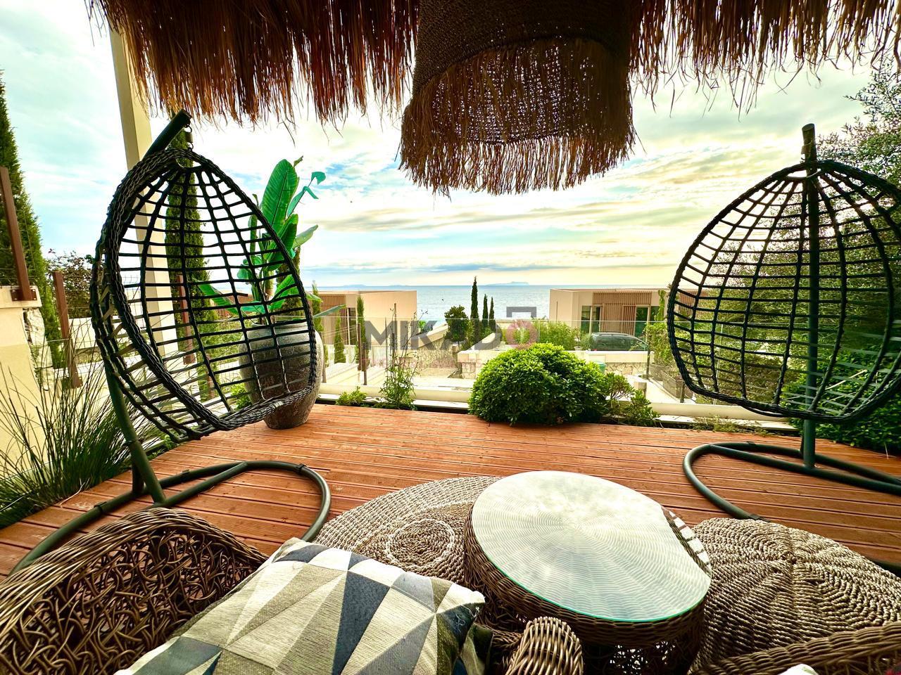 Shitet Apartament 1+1 ne Green Coast, Palase!